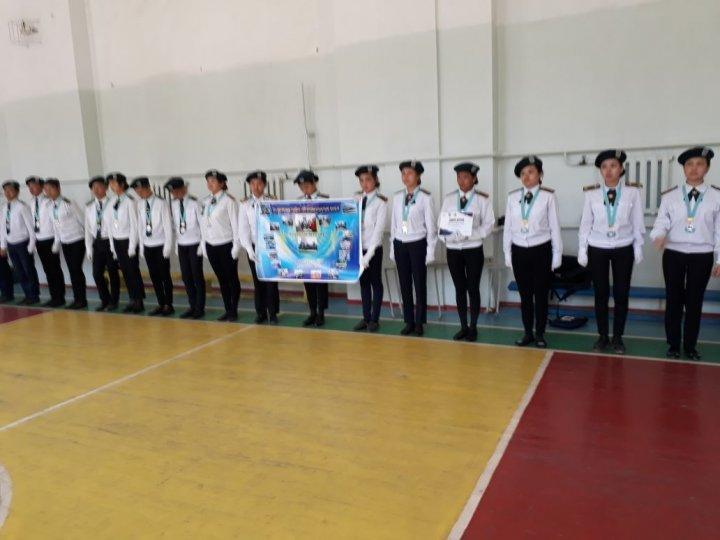 Сапта жүріп ән айту байқауы